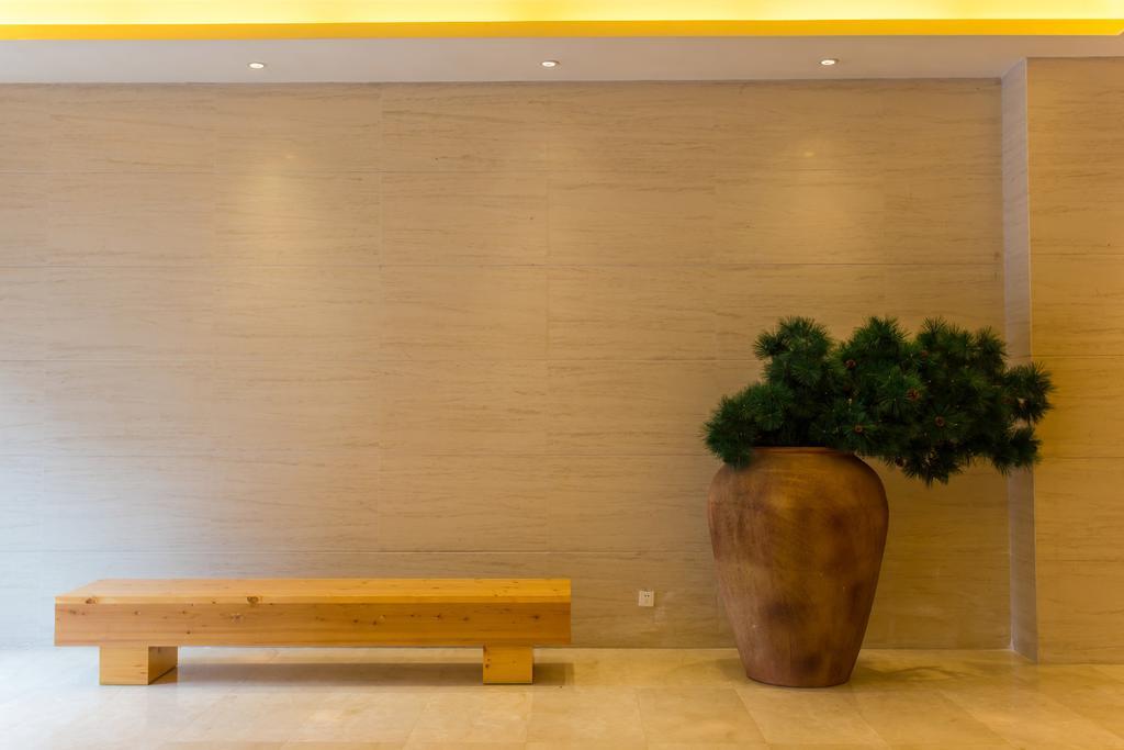 Ji Hotel Wuhan Guanggu Plaza Buitenkant foto