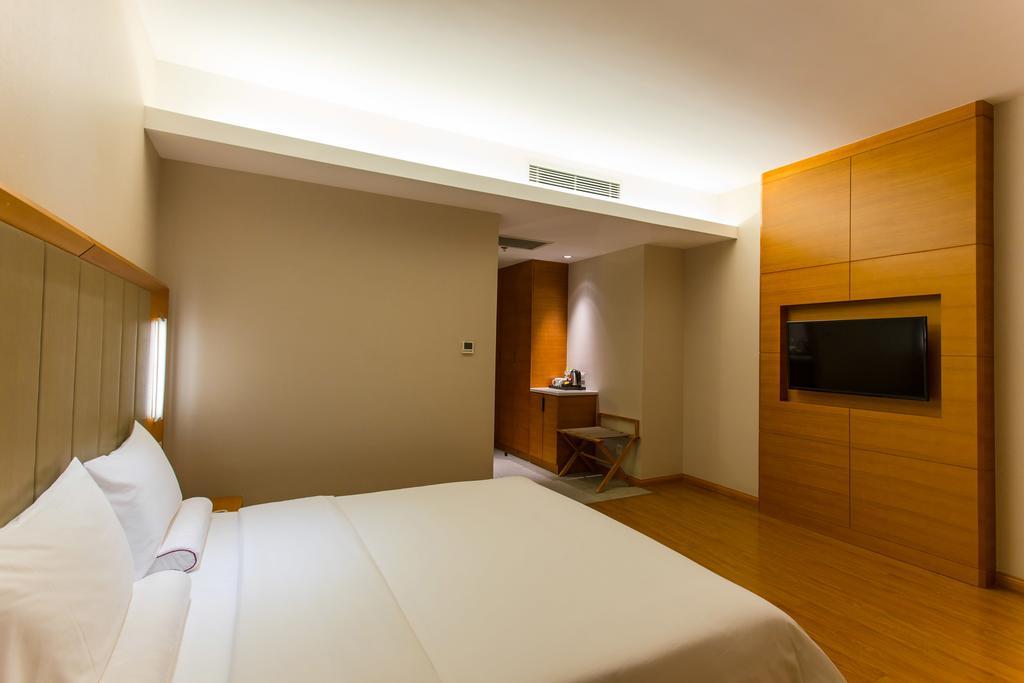 Ji Hotel Wuhan Guanggu Plaza Kamer foto