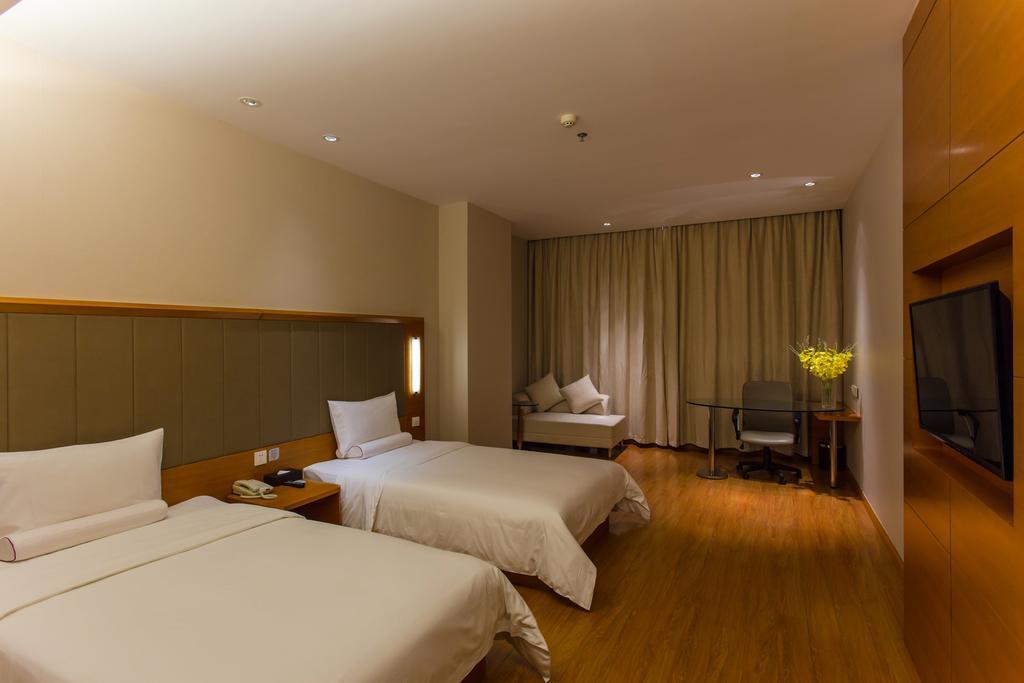 Ji Hotel Wuhan Guanggu Plaza Kamer foto