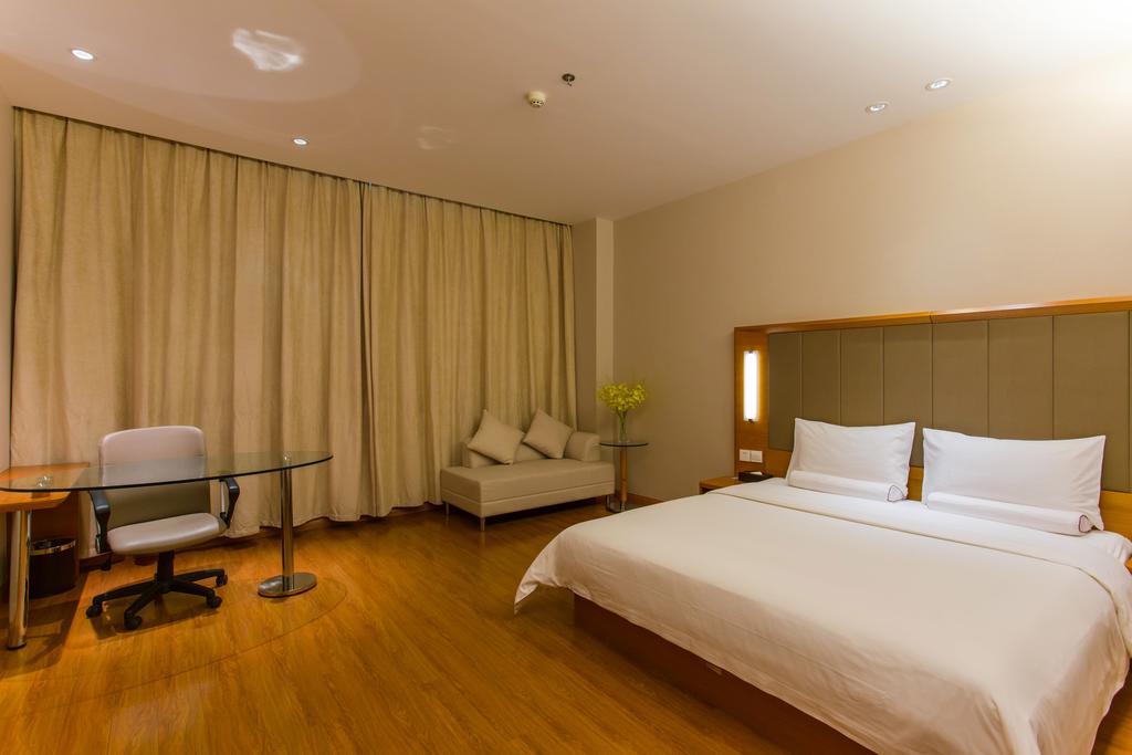 Ji Hotel Wuhan Guanggu Plaza Kamer foto